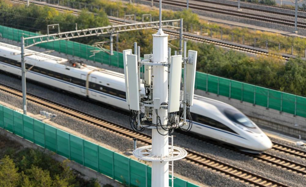 中国移动700M专网破解高铁5G-A盲区难题